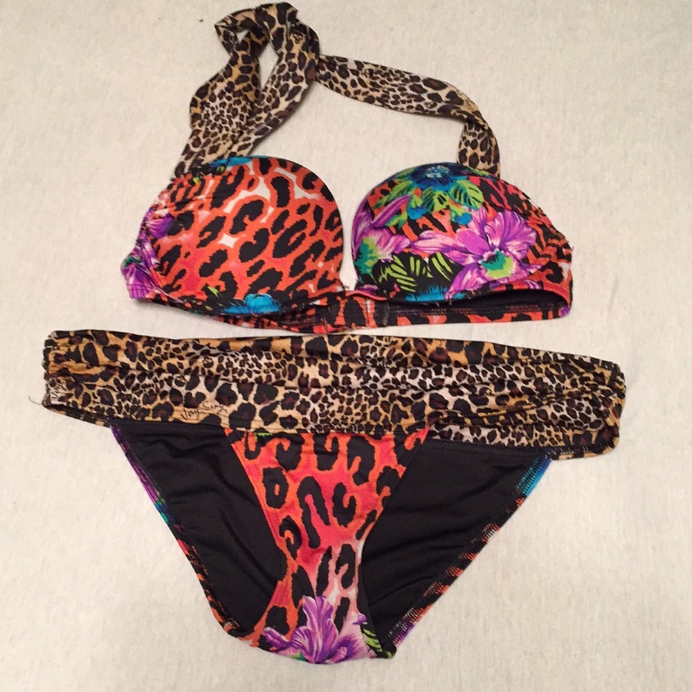 Bathing suit